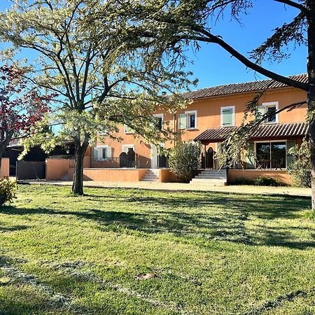 Bed and Breakfast La Capucelle Caderousse Экстерьер фото